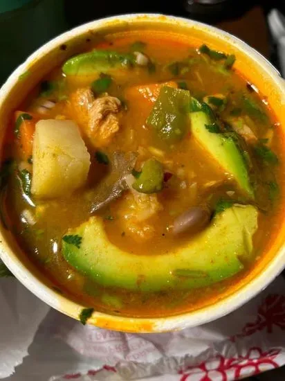 Large Caldo de Pollo