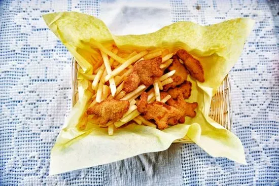 Chicken Nuggets W/ Fries