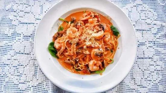 Seafood Shrimp Linguine