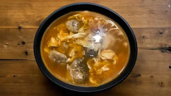 Hot & Sour Soup 酸 辣 湯