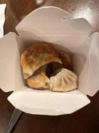 Pot Stickers (6 Pieces)