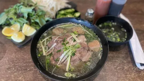 Phở Đặc Biệt ⭐️(Wagyu Steak, Beef Flank, Meat Ball)⭐️