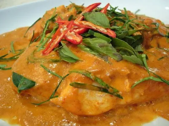 Choo Chee Salmon Curry