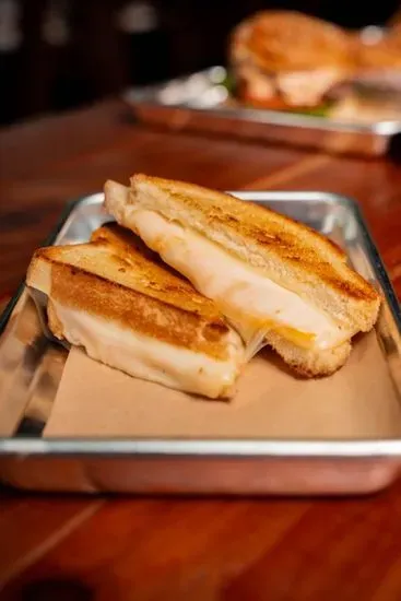 Grilled 4-Cheese Sandwich