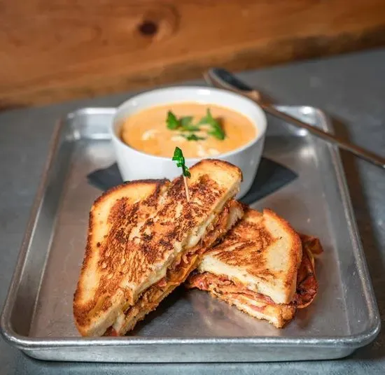 SMOKED, TOASTED & GRILLED CHEESE