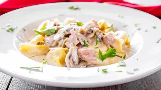 Tortellini alla Crema e Funghi