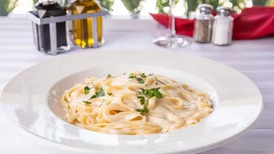 Fettuccine Alfredo