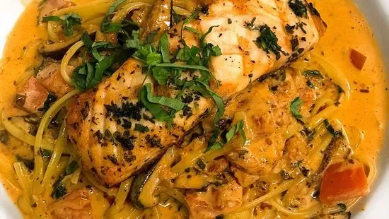 Grilled Salmon Linguine Pasta