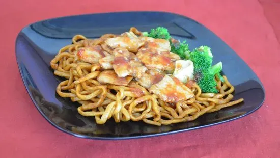 Spicy Chicken Yakisoba Noodles