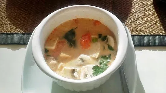 25. Tom kha (Small)