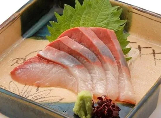 Amber Jack Sashimi 6pcs