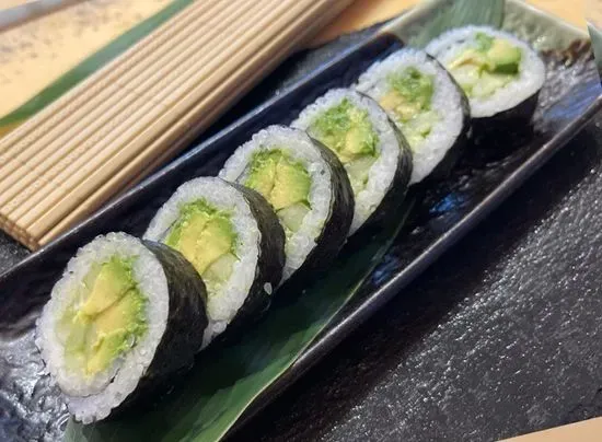 Avocado Cucmber Roll 6pcs