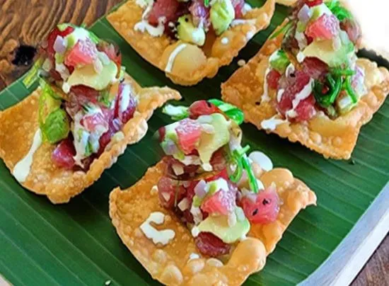 Spicy Tuna Crunch on Wonton Skin 4pcs