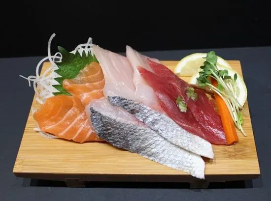 Sashimi plate