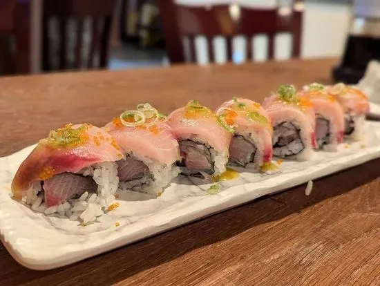 Double Hamachi roll​