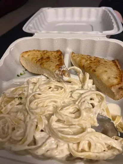 Fettuccine Alfredo*