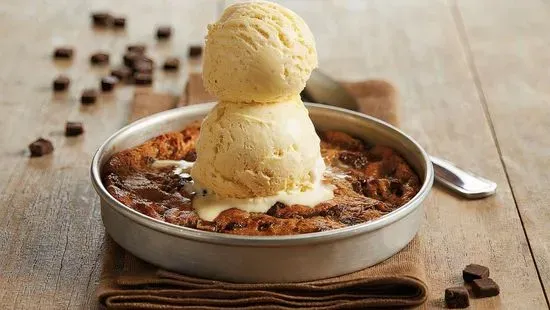 Chocolate Chunk Pizookie®