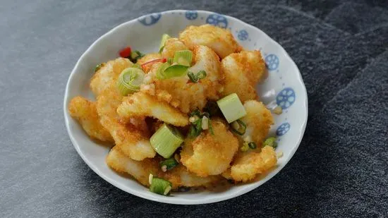 Deep Fried Calamari w/spicy Salt 椒盐花枝片