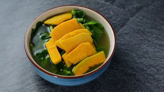 Pea Sprout & Pumpkin in Supreme Broth / 南瓜豆苗