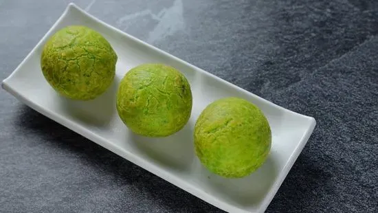 Green Tea Sweet Dumplings