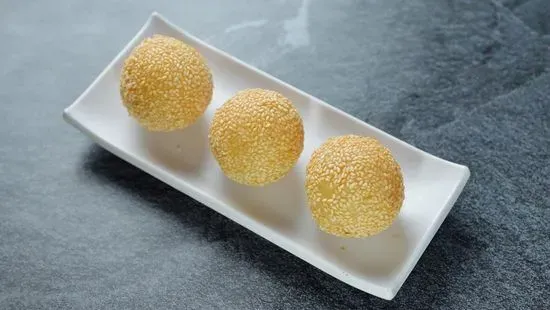 Deep Fried Sesame Balls  / 芝麻球