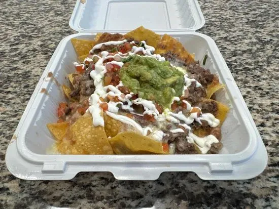 Meat Super Nachos 