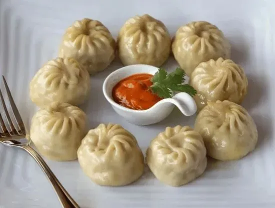 Vegetable Momo (6 pcs)