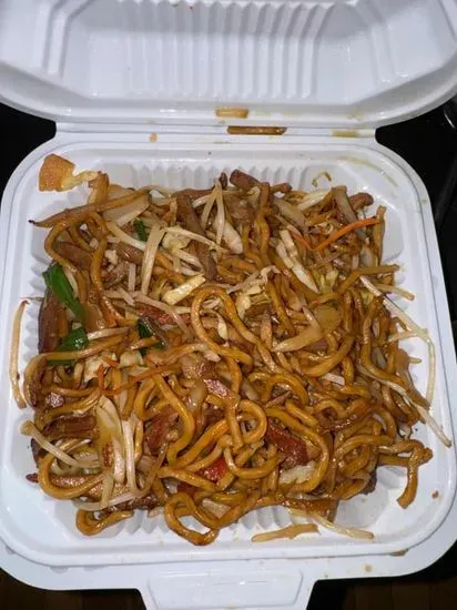 BBQ Pork Chow Mein 叉燒炒面