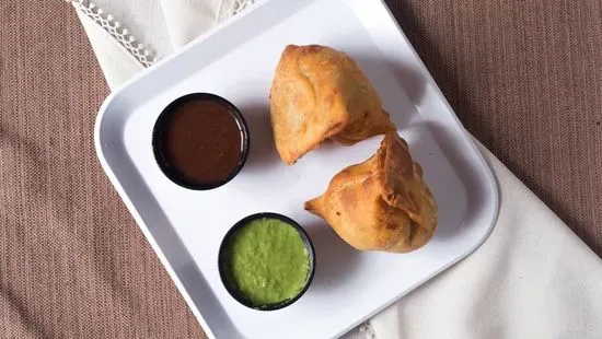 Vegetable Samosa (2 Pieces)