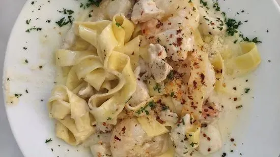 Fettuccine Alfredo