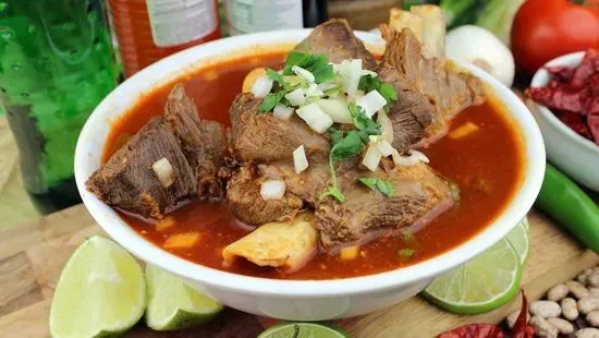 Birria bowl de chivo . Goat .