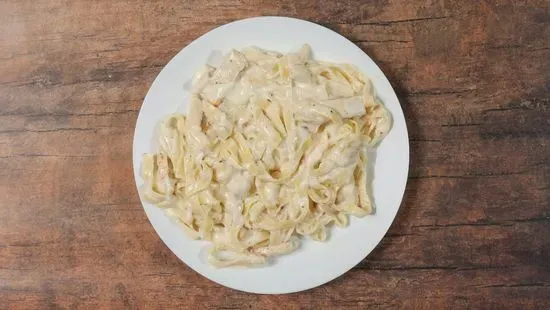 Fettuccine Alfredo Pasta