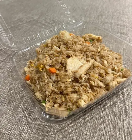 53. Chicken or Beef Fried Rice / Cơm Chiên Gà Hoặc Bỏ