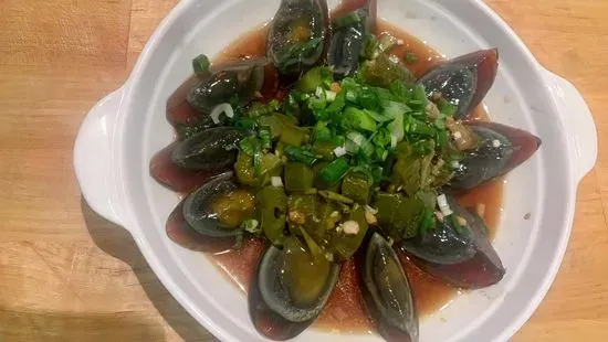 🌶Century Egg W. Green Pepper(spicy)/ 青椒皮蛋