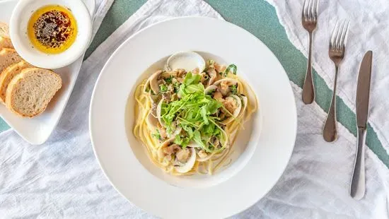 Linguini & Clams