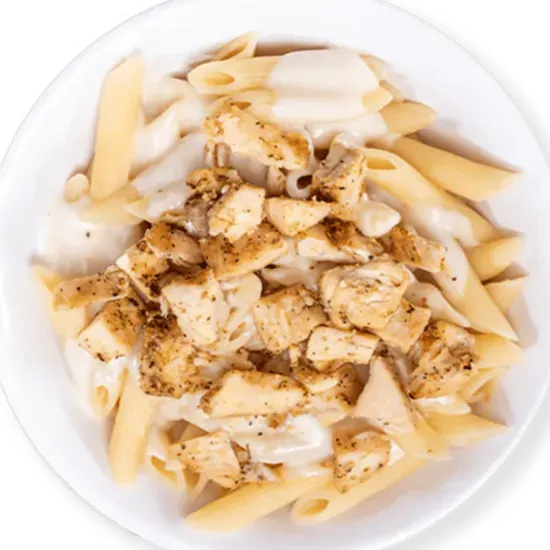 Penne al Alfredo con Pollo / Penne Alfredo with Chicken