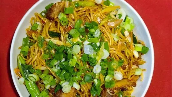 PORK HAKKA NOODLES (CHOWMEIN)