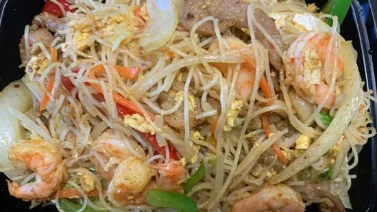 Singapore-Style Chow Fun (Angel-Hair Rice Noodles)