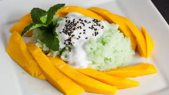 Fresh Mango with Sweet Sticky Rice