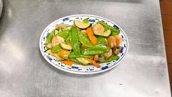 3. Shrimps with Snow Peas