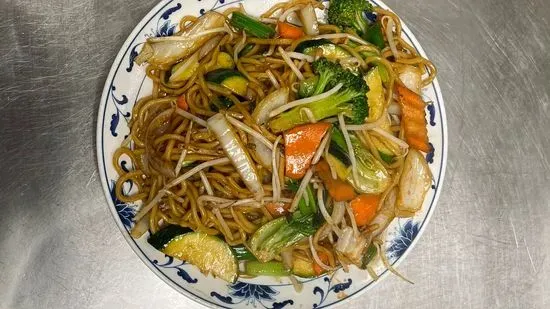 6. Fresh Vegetables Chow Mein