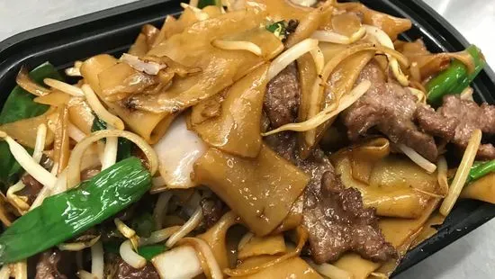 Beef Chow Fun
