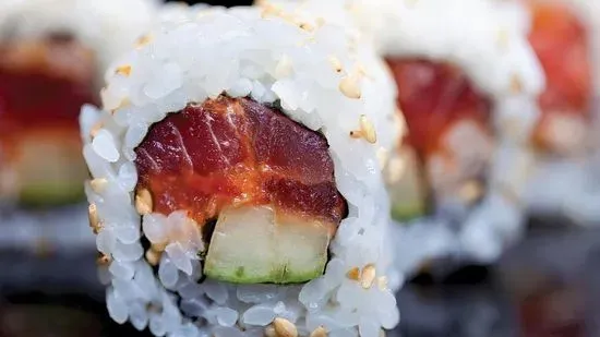 SPICY TUNA ROLL*