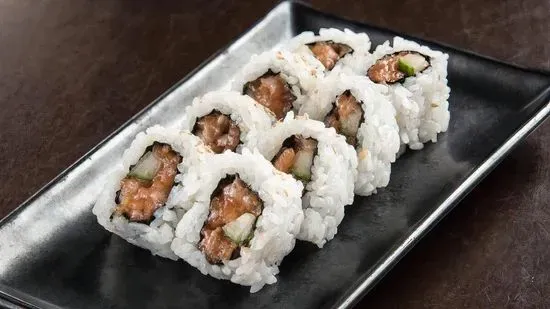 SPICY SALMON ROLL*