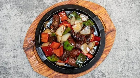 86. Vietnamese Shaken Beef Cubes Rice Plate