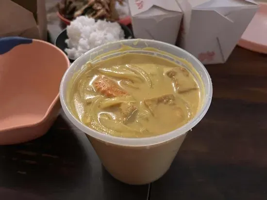 28. Yellow Curry