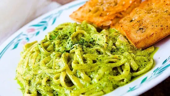 Linguine Chicken Pesto