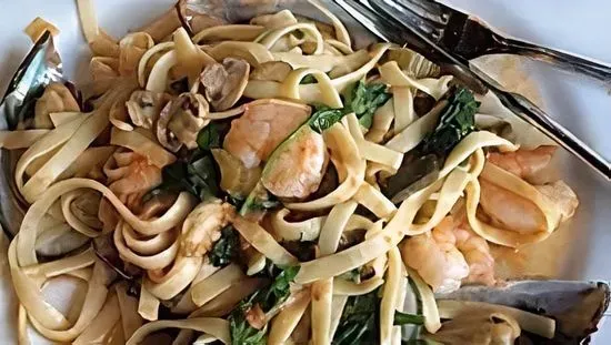 Seafood Fettuccini