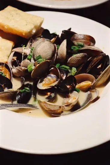 Steamed Mussels