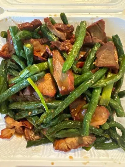 5. BBQ Pork with String Beans